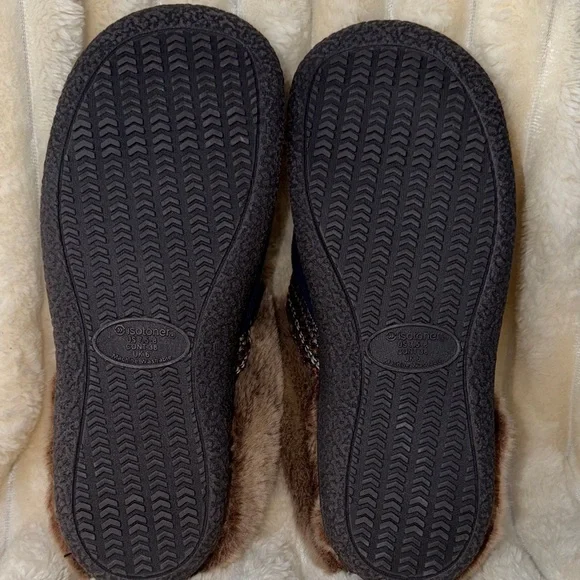 NWT Isotoner 7.5-8 Navy Fur-Lined Slippers - Picture 4 of 5